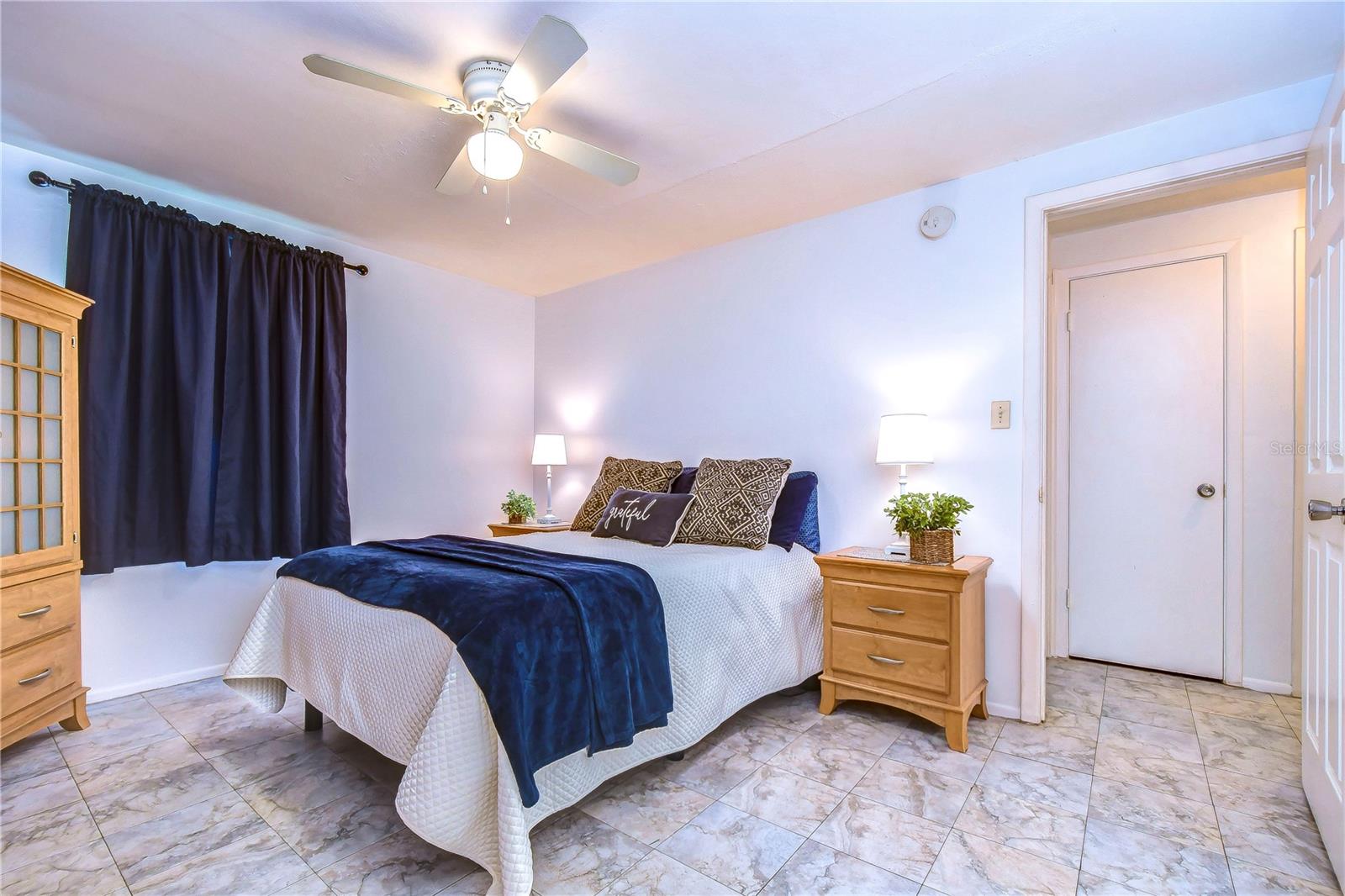 1138 CLASSIC DR