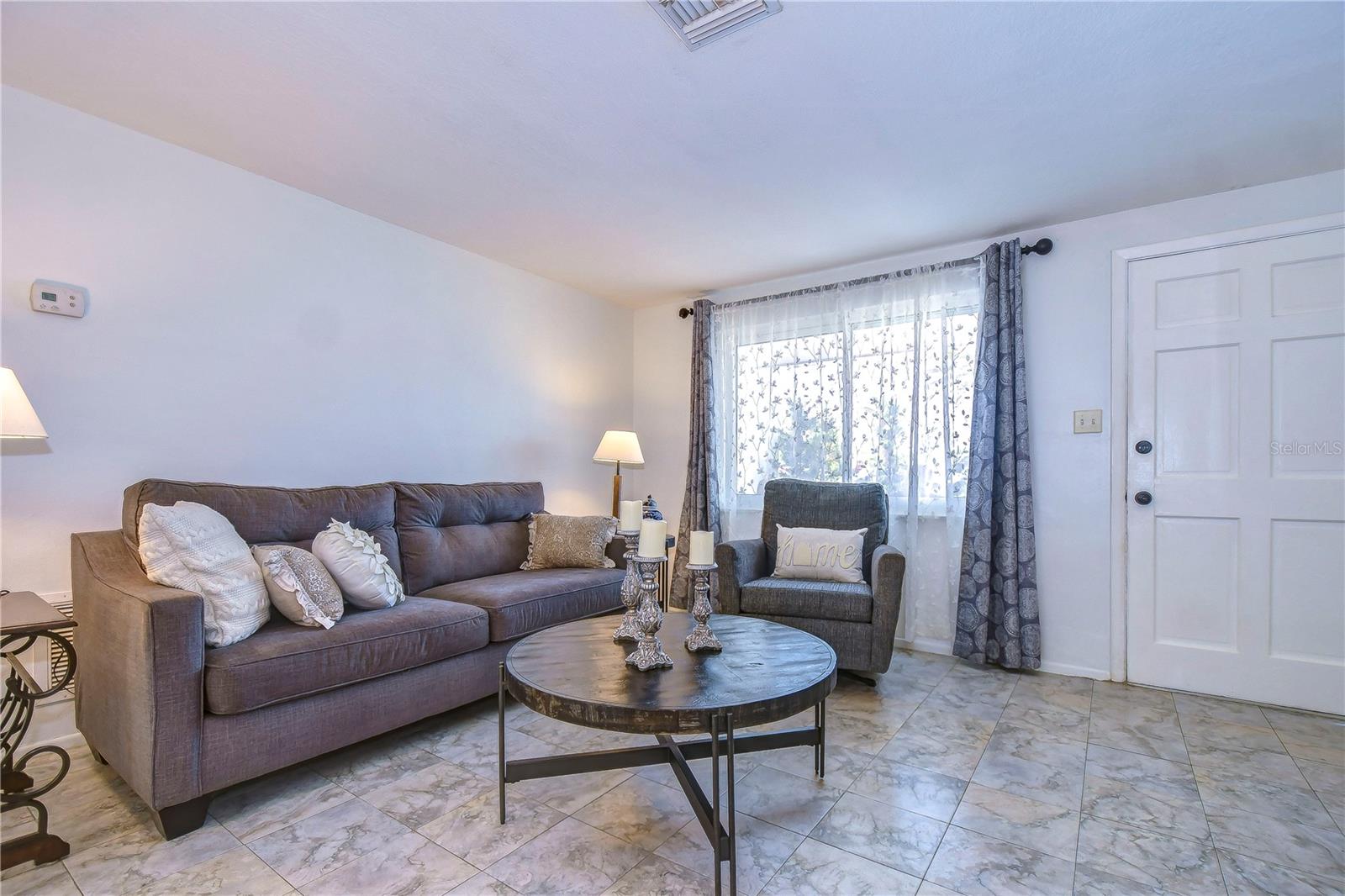 1138 CLASSIC DR