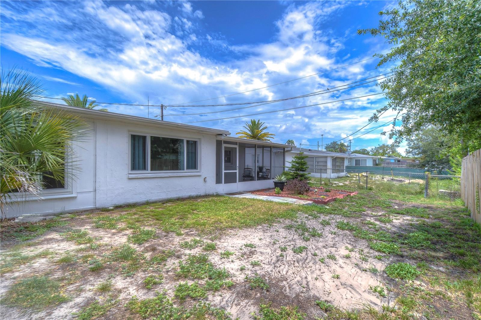 1138 CLASSIC DR