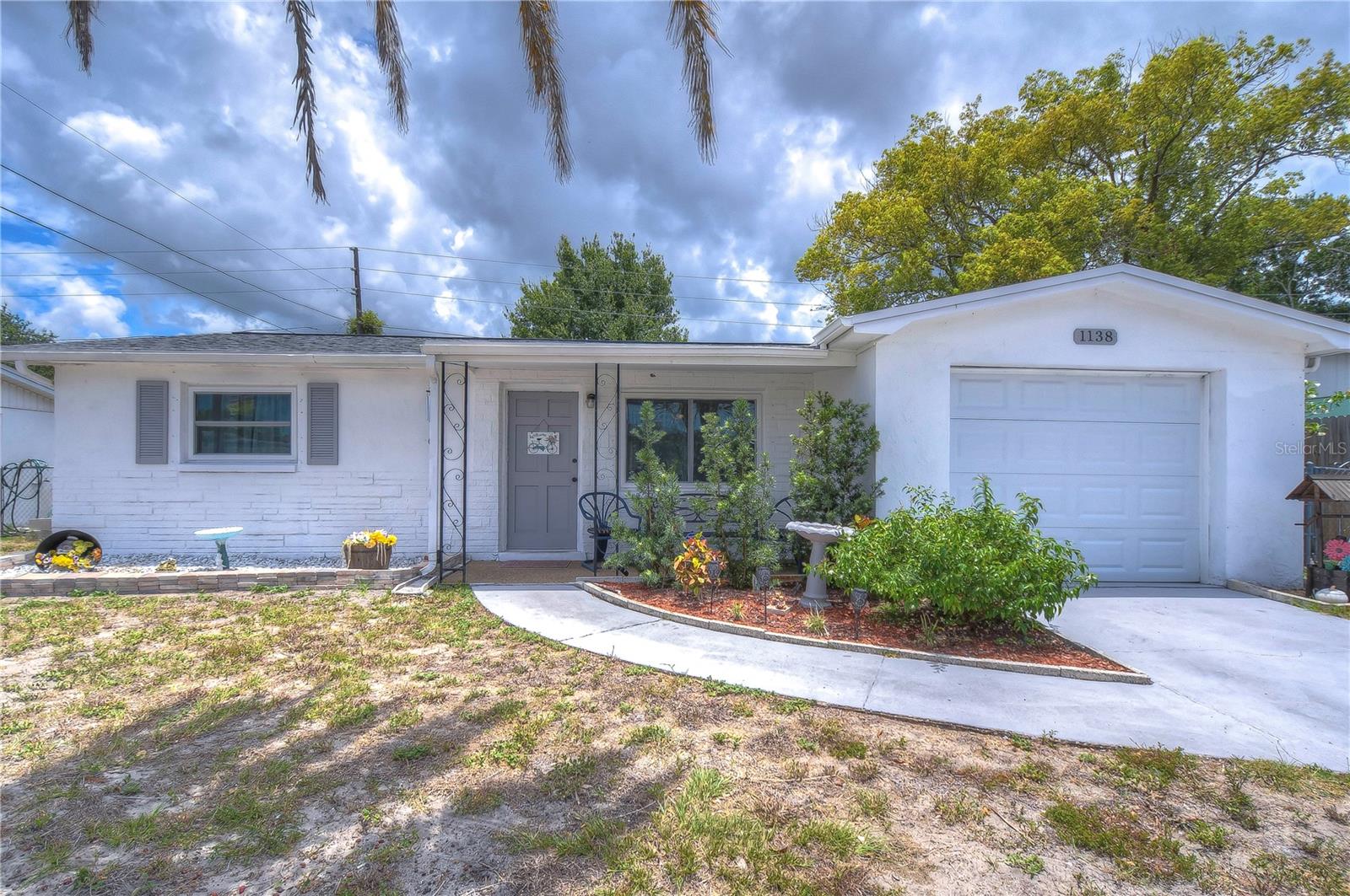 1138 CLASSIC DR