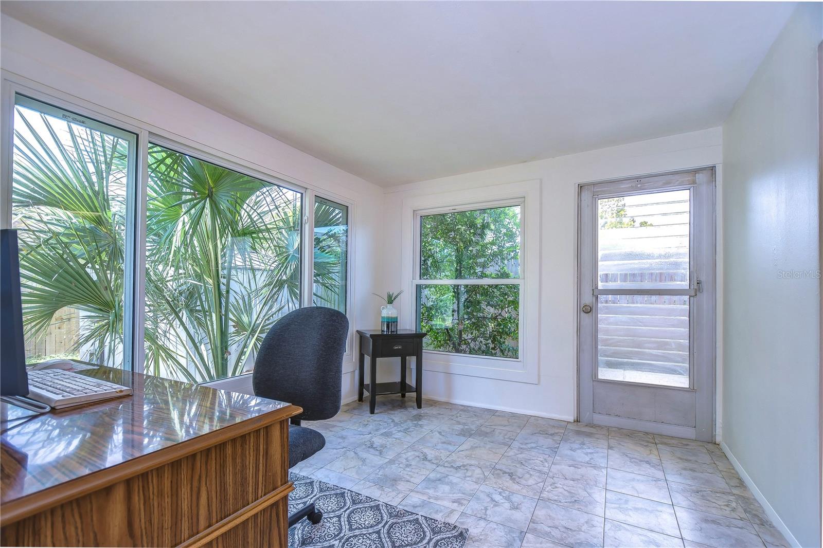 1138 CLASSIC DR