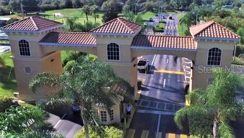 631 TREMONT GREENS LN