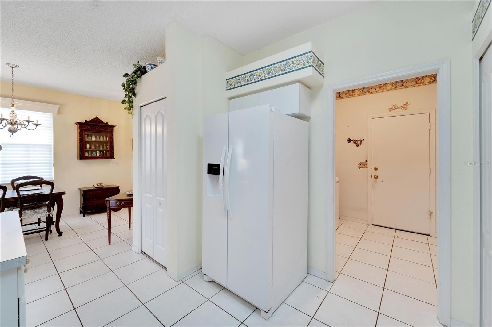 631 TREMONT GREENS LN