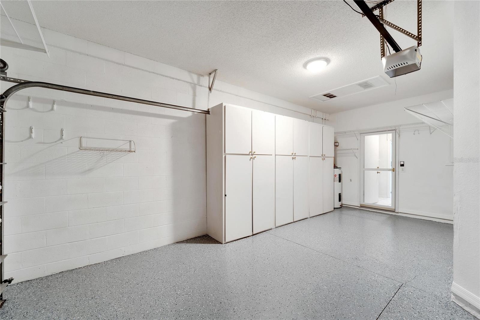 631 TREMONT GREENS LN