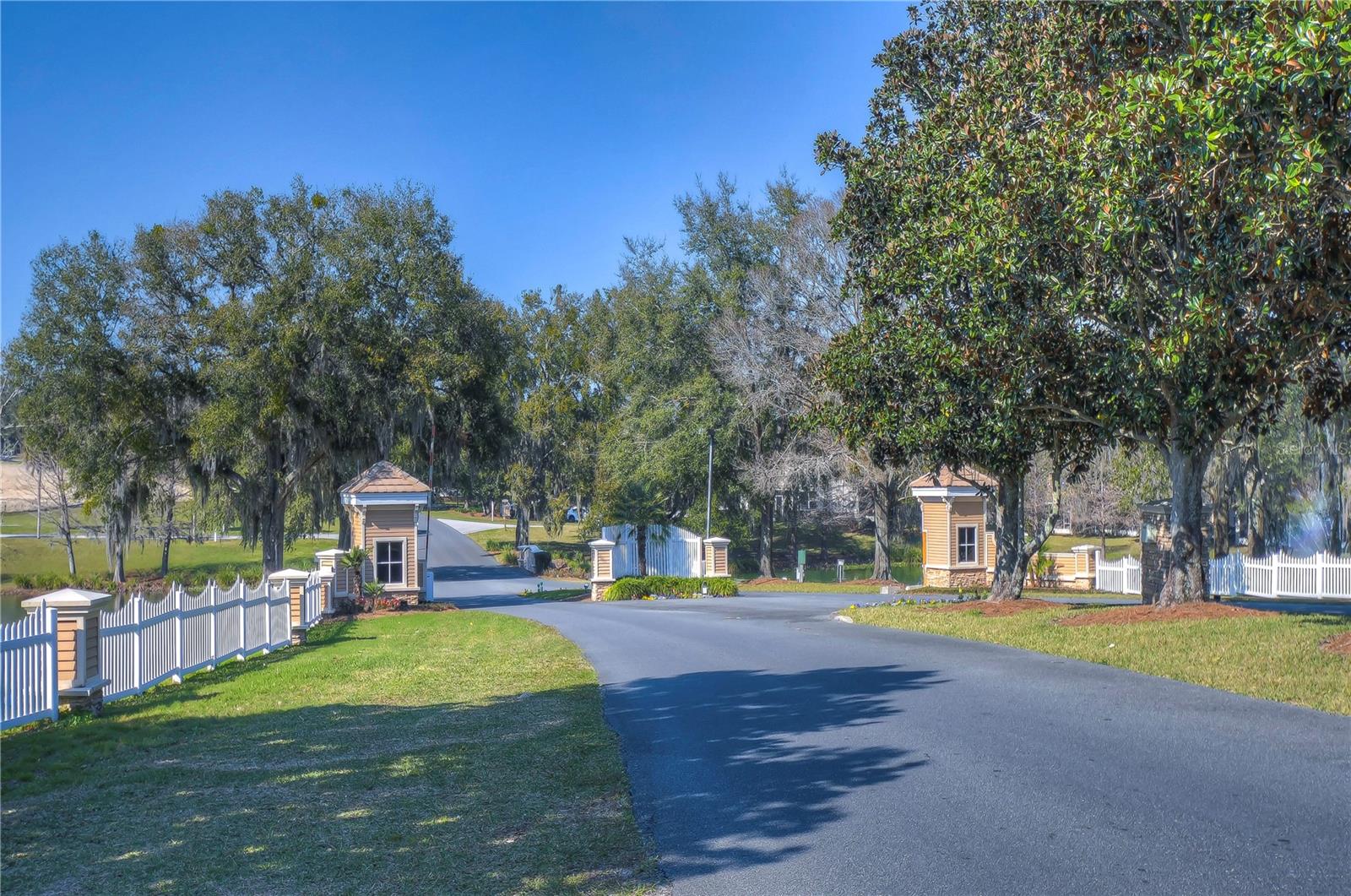 1910 W CRYSTAL MAE PATH
