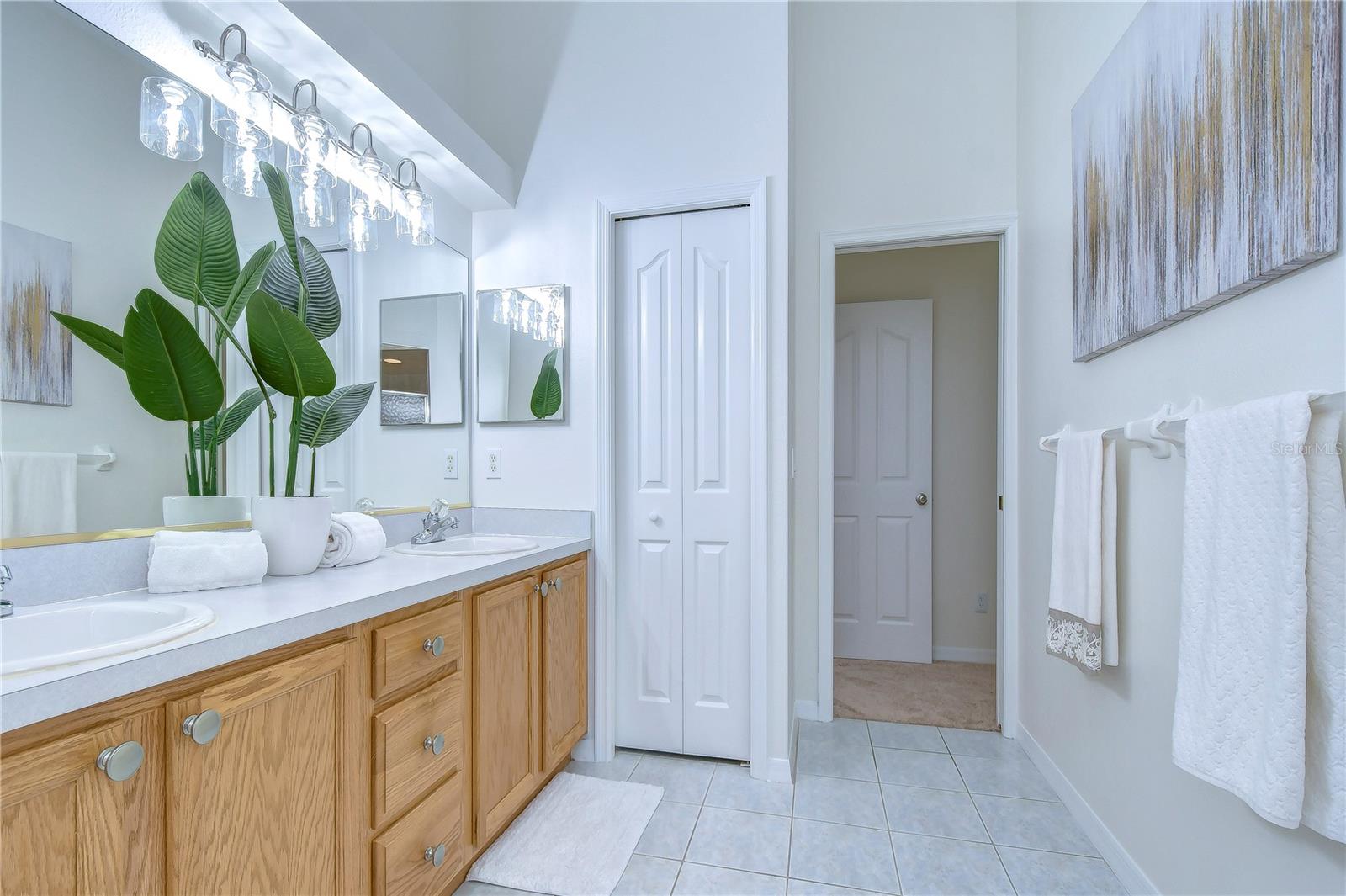 1910 W CRYSTAL MAE PATH