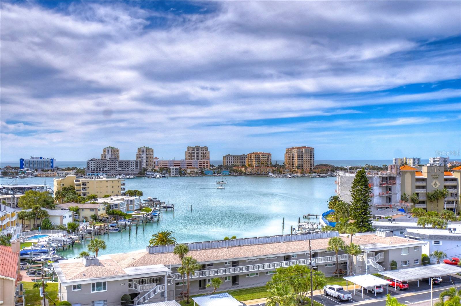 400 ISLAND WAY #902