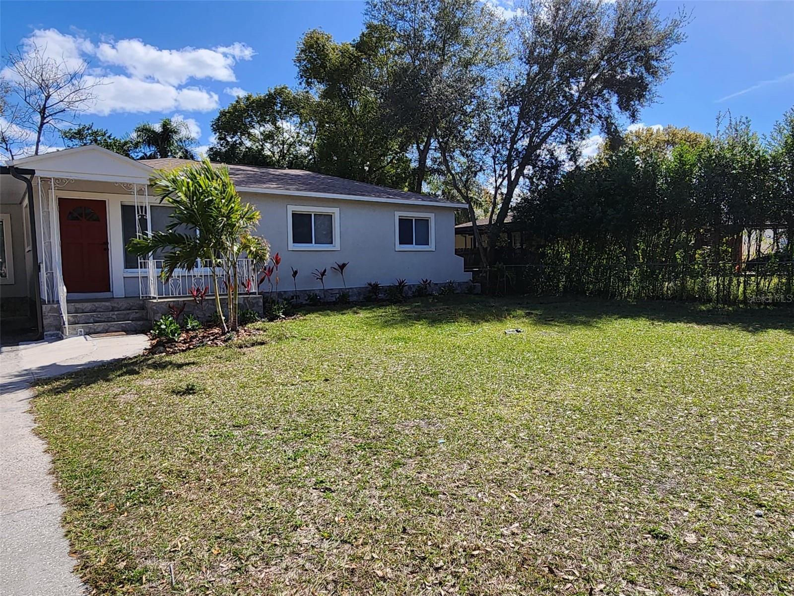 12109 N EDISON AVE