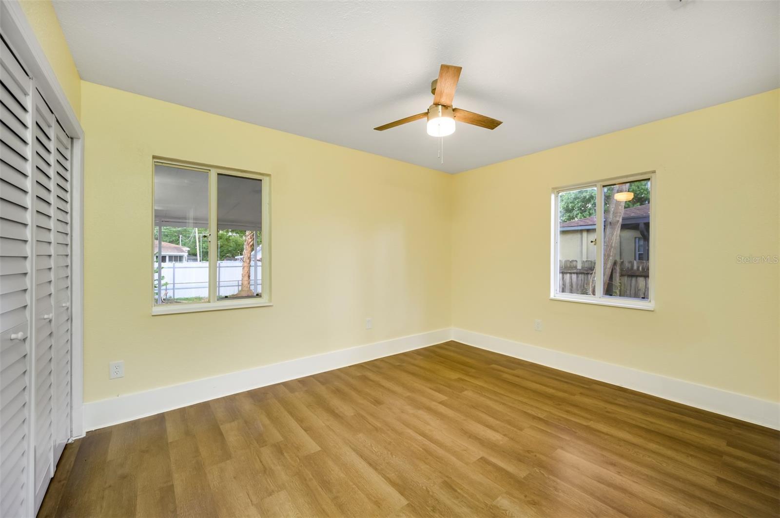 12109 N EDISON AVE