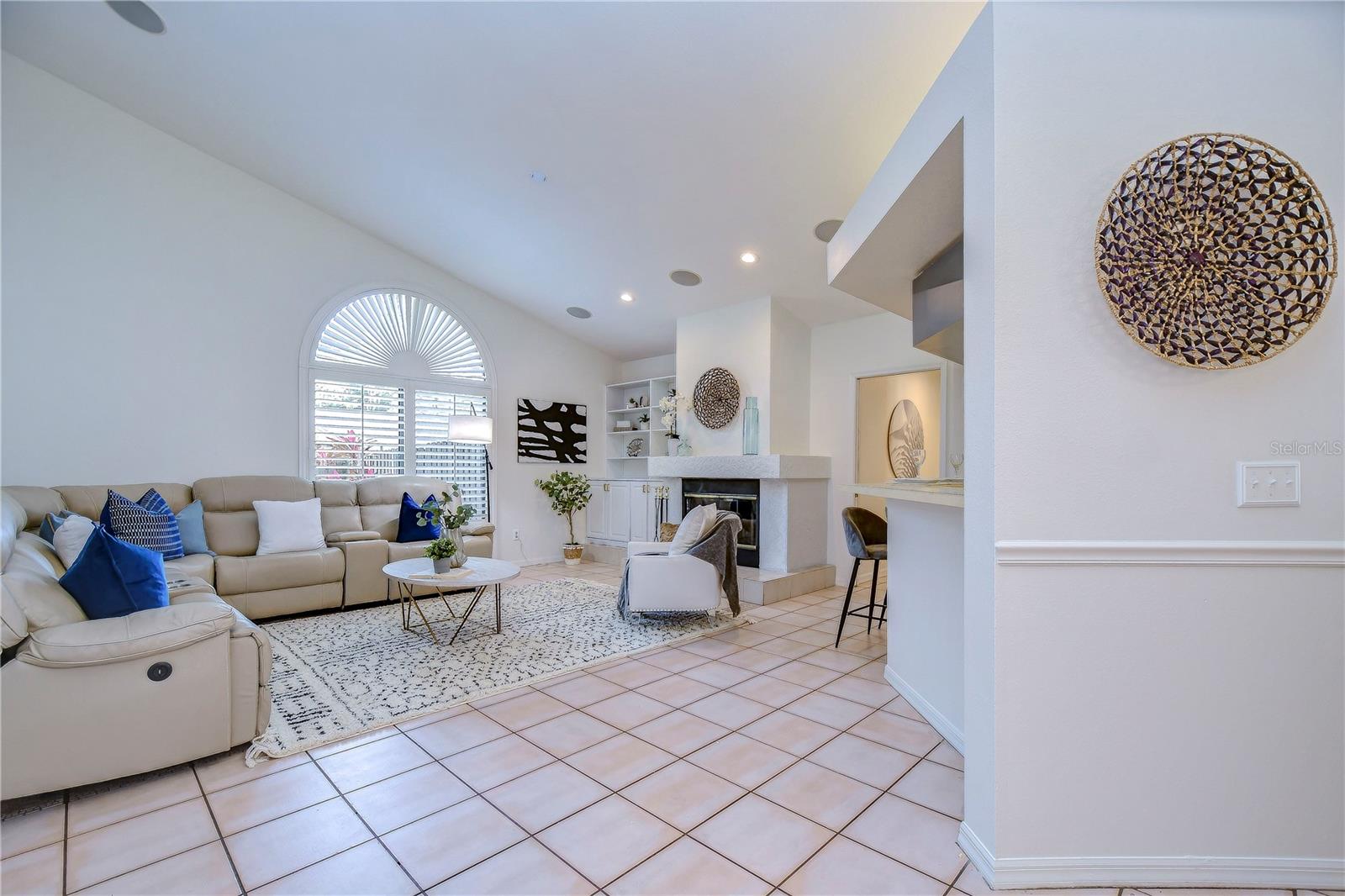 1521 WATERWOOD DR
