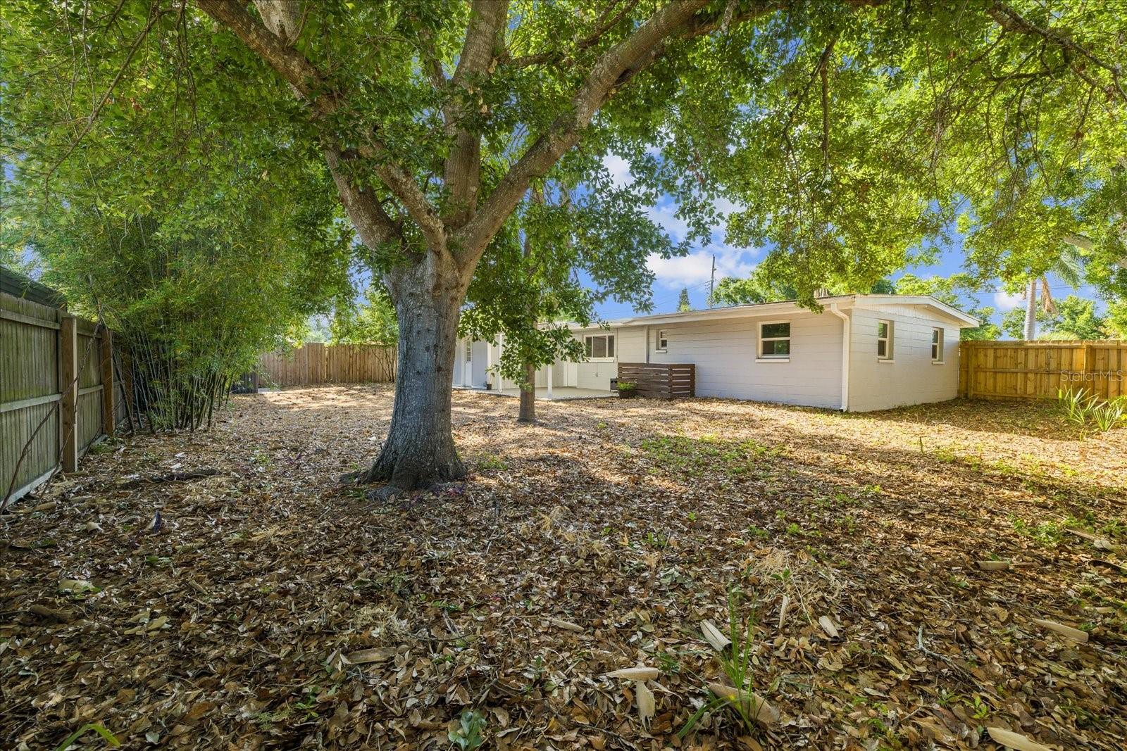 4015 W FAIRVIEW HTS