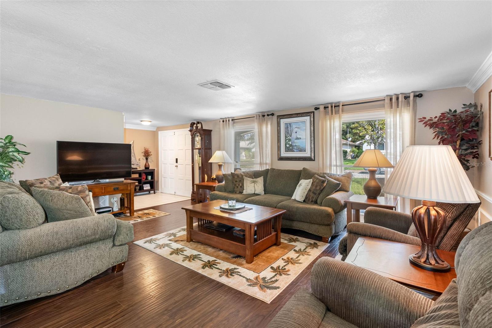 8216 MILL CREEK LN