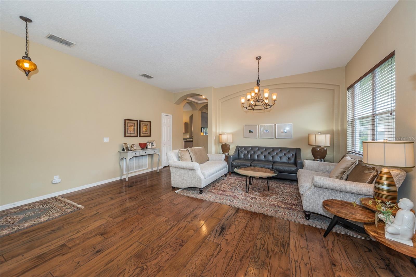 11803 LANCASHIRE DR