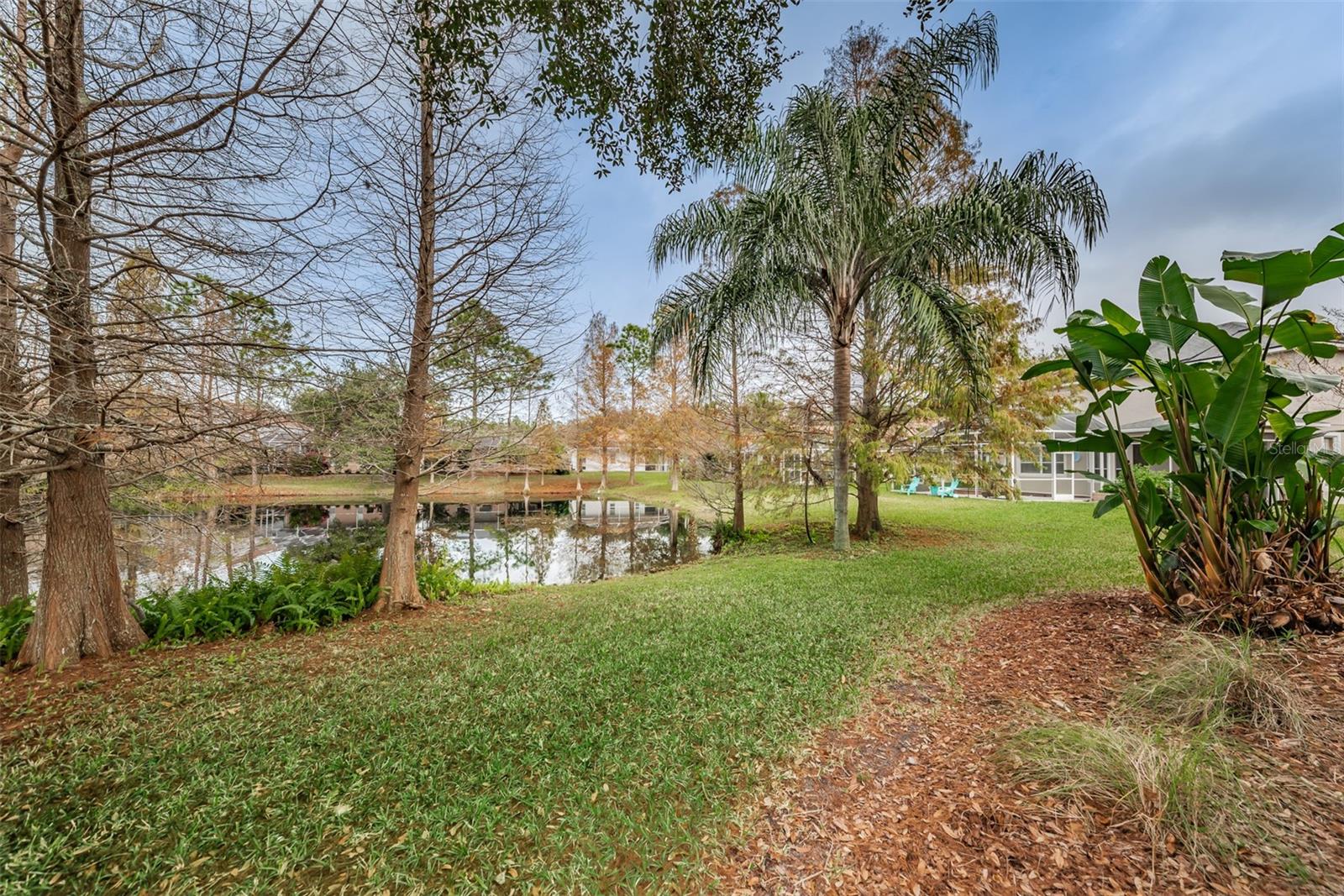 11803 LANCASHIRE DR