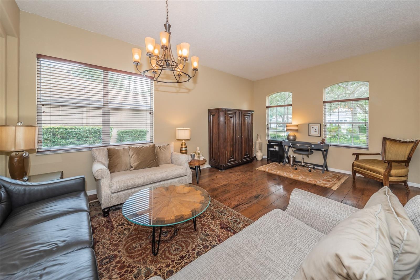 11803 LANCASHIRE DR