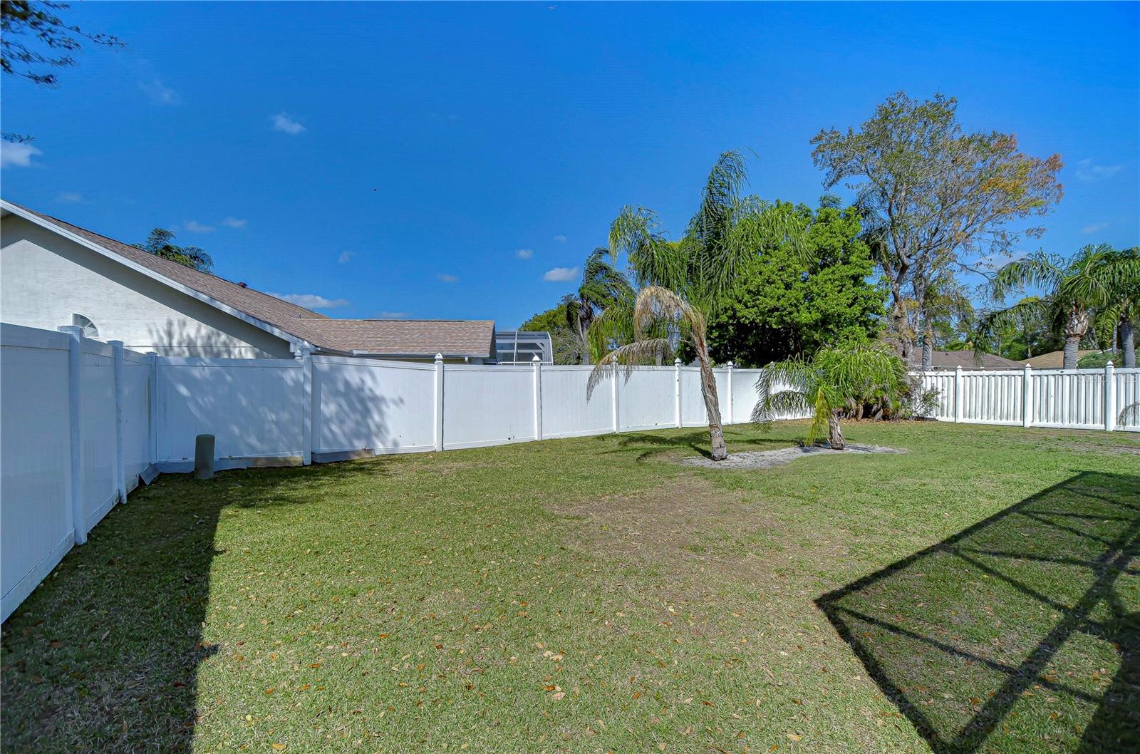 4365 LAS PALMAS AVE