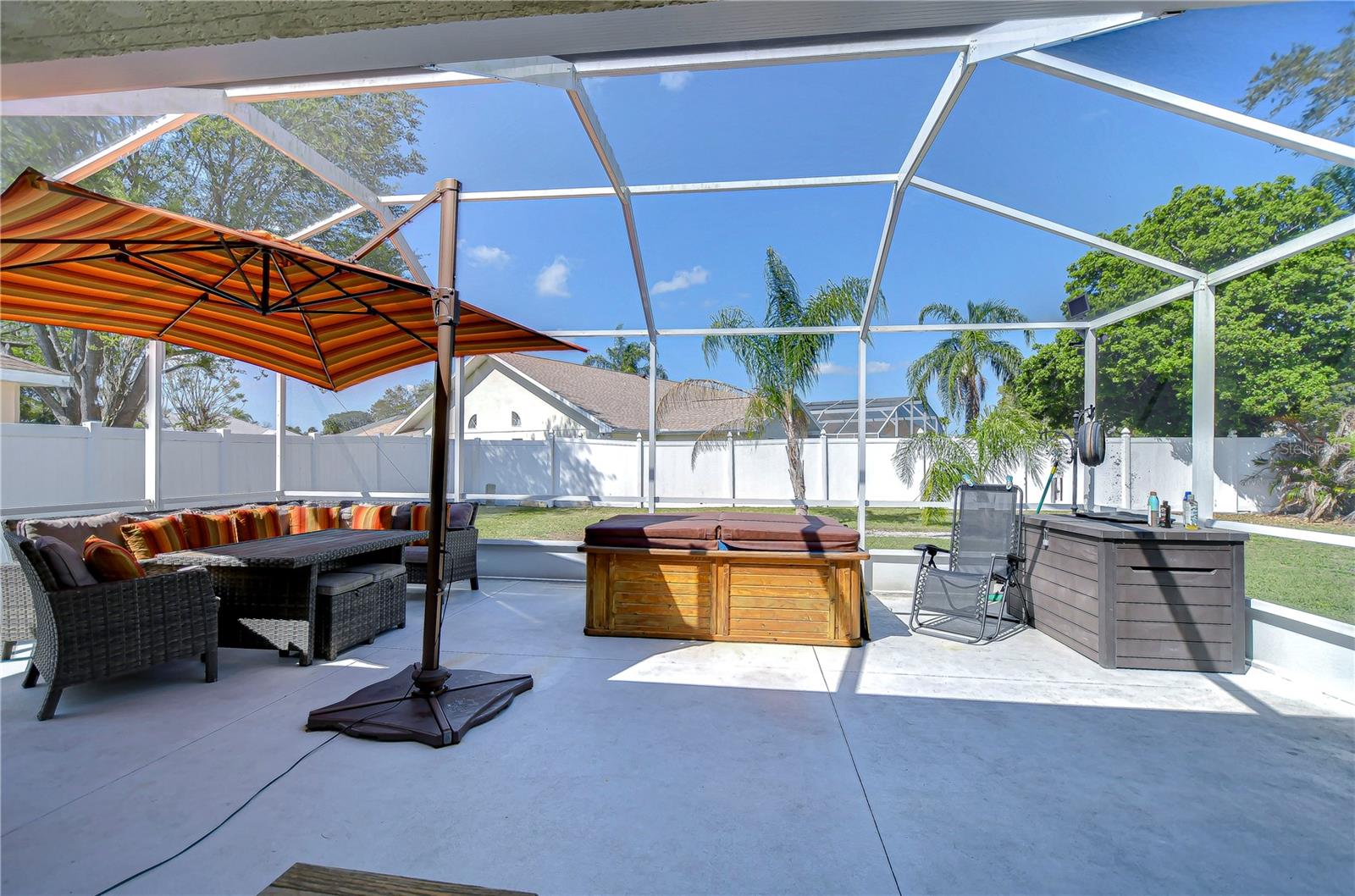 4365 LAS PALMAS AVE