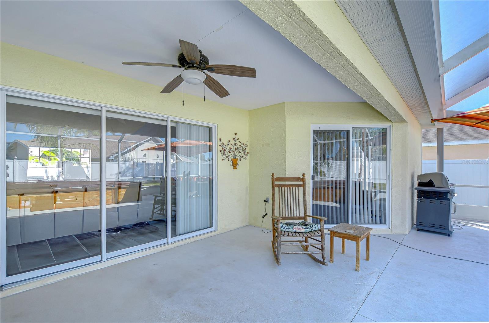 4365 LAS PALMAS AVE
