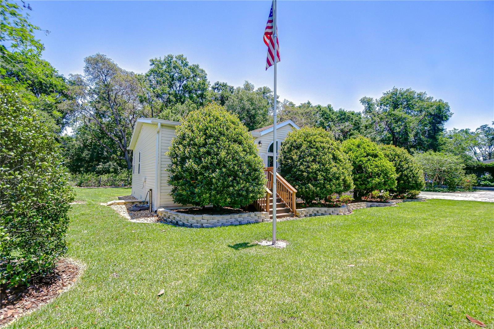 8342 FUSSELL DR