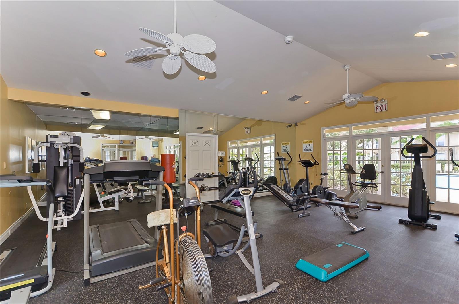 9481 HIGHLAND OAK DR #1506