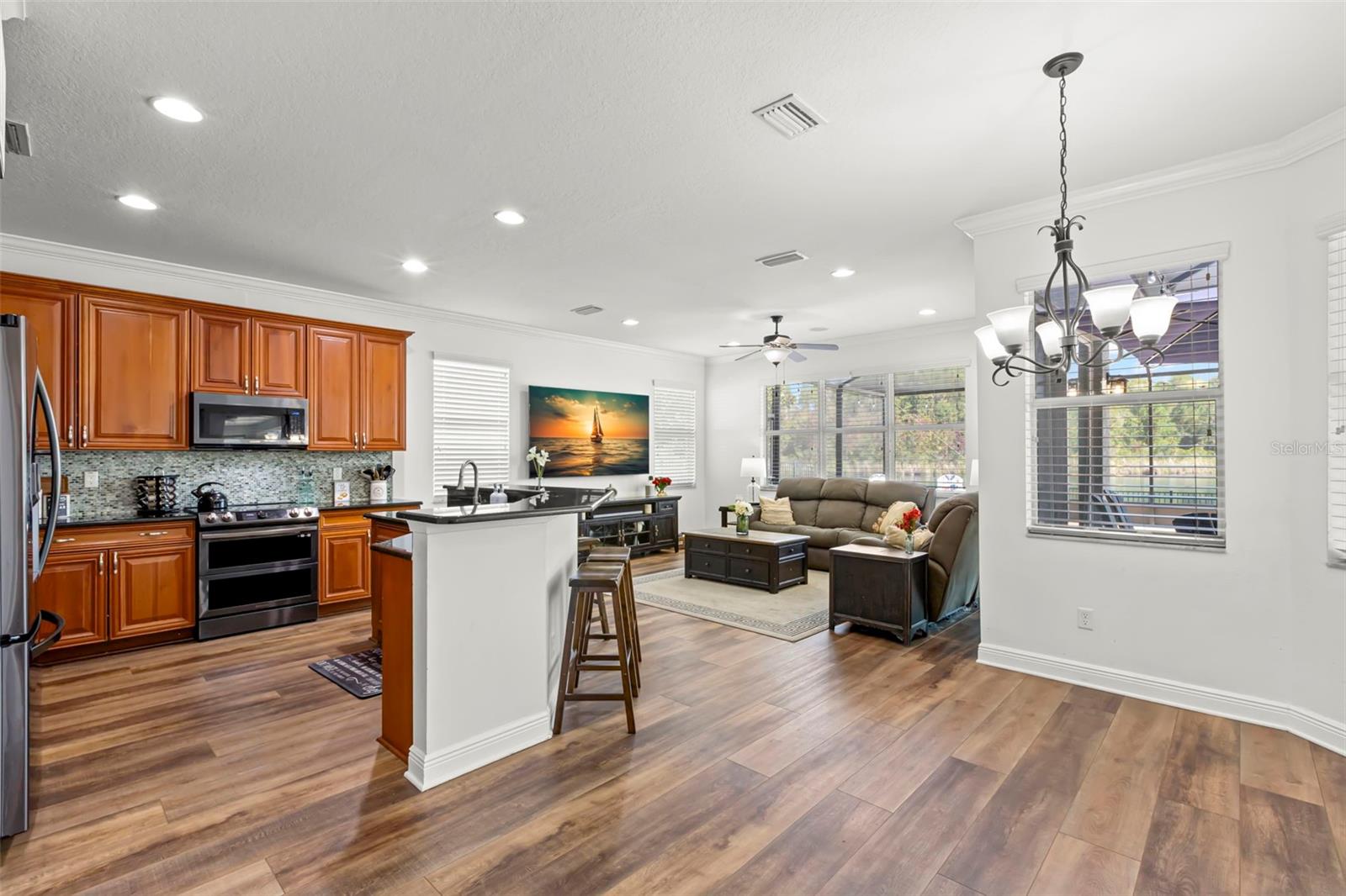 19315 FALCON CREST BLVD