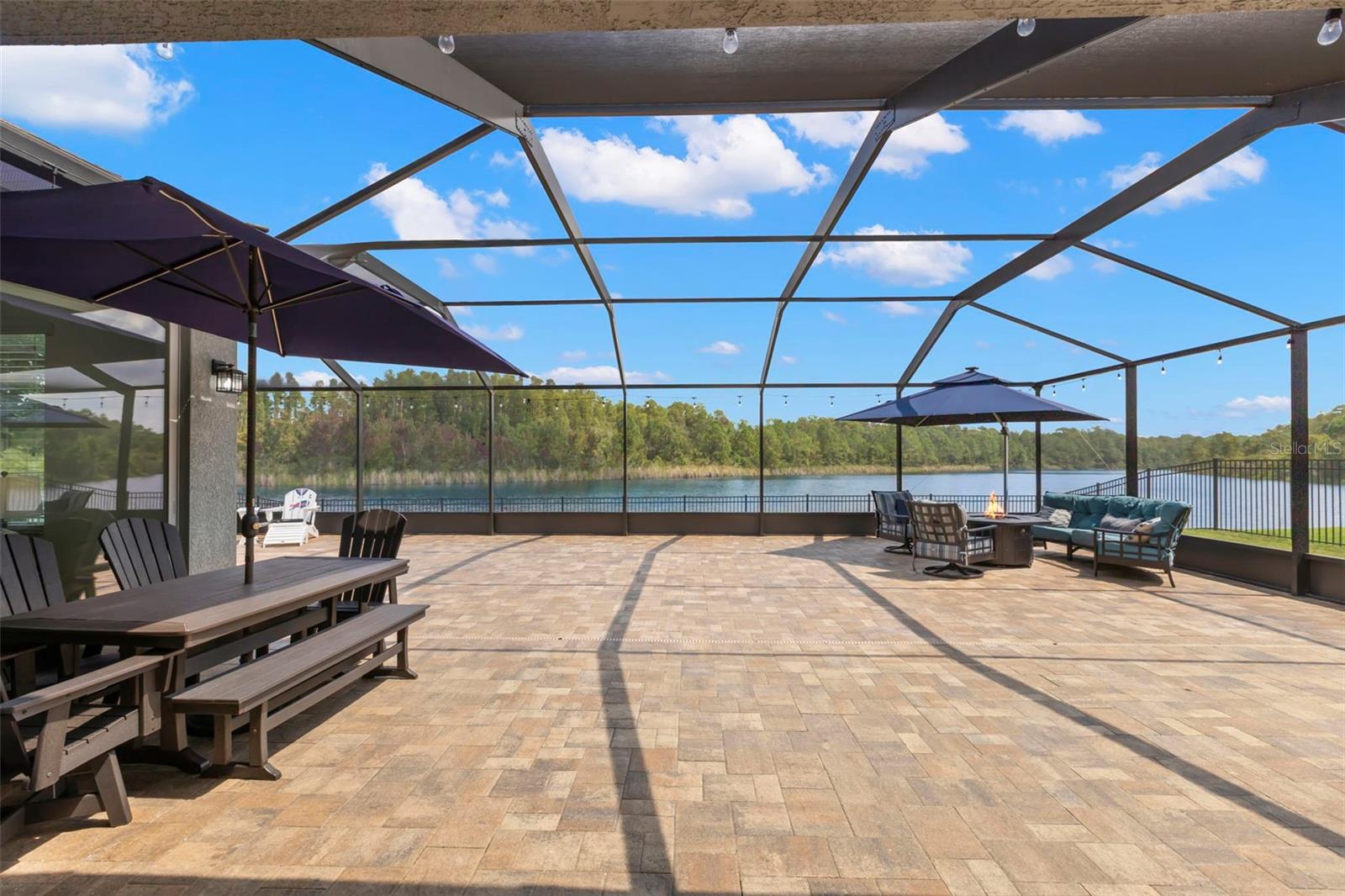 19315 FALCON CREST BLVD