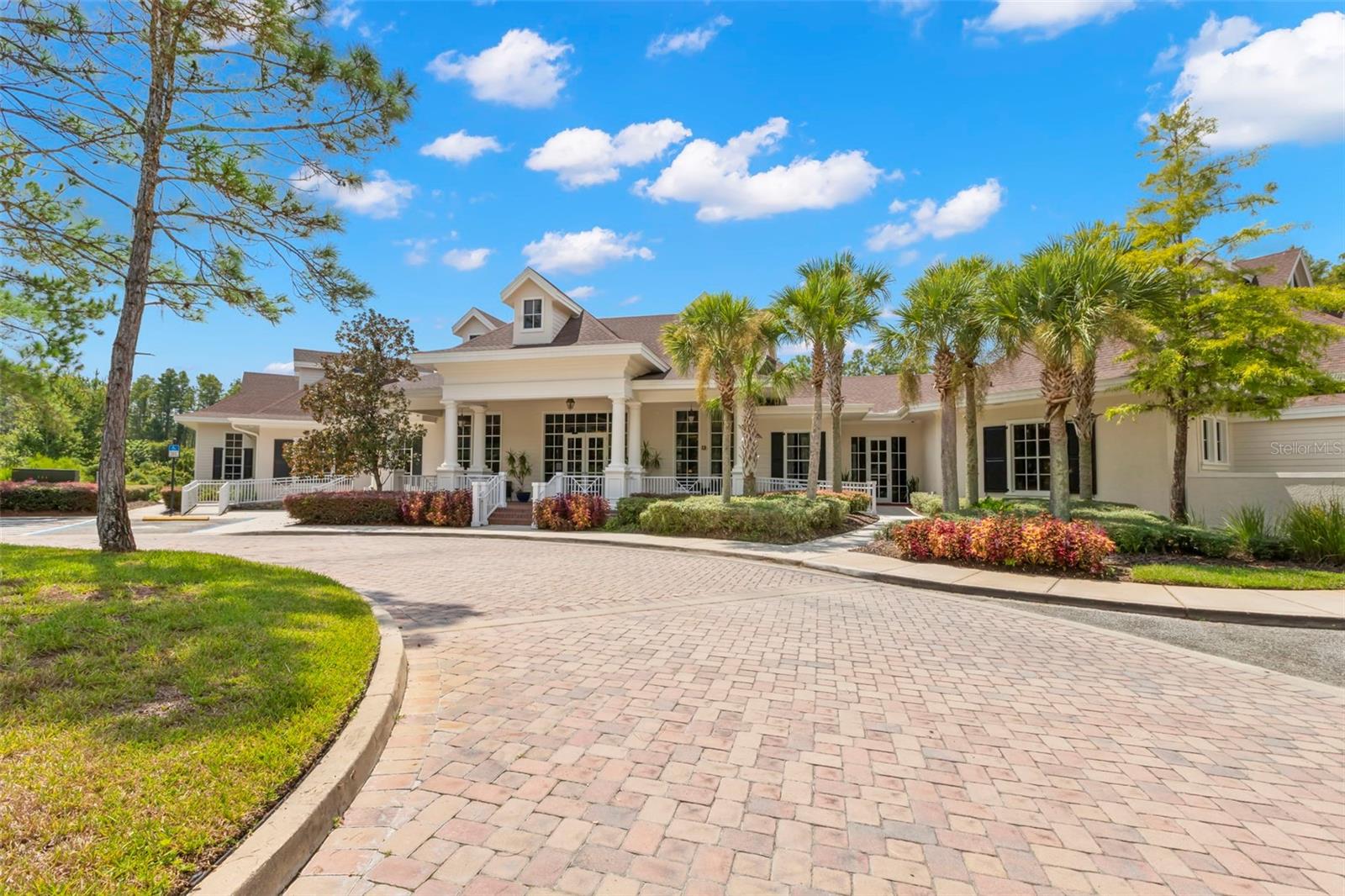 19315 FALCON CREST BLVD