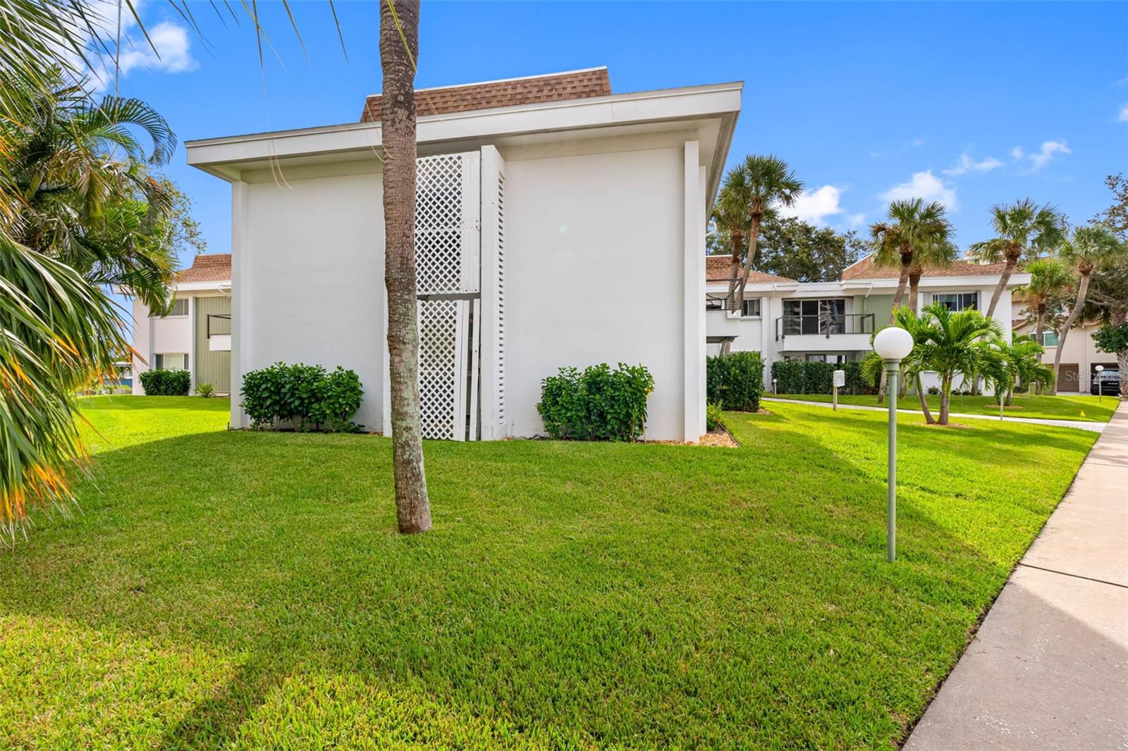 311 ISLAND WAY #104