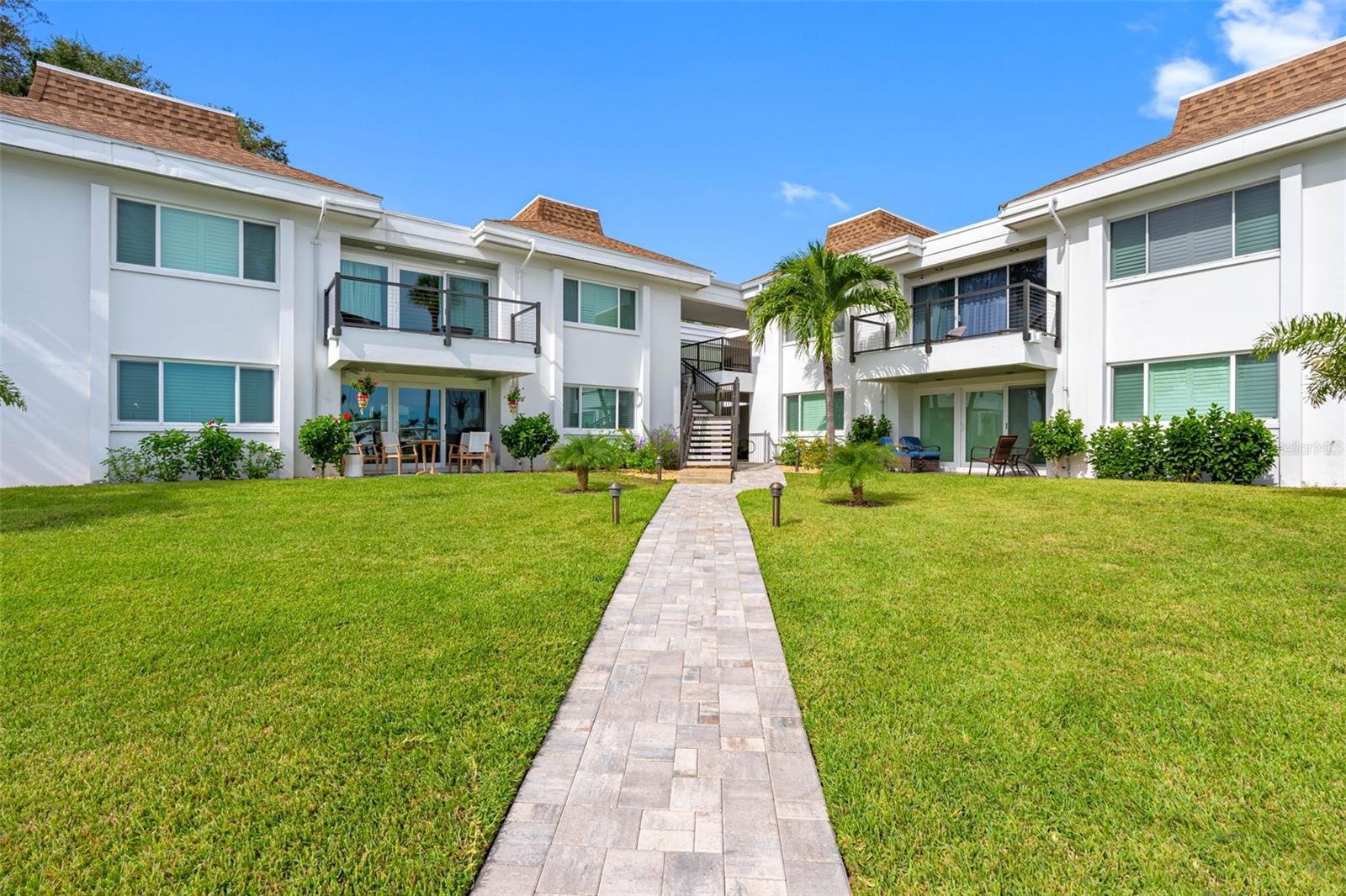 311 ISLAND WAY #104
