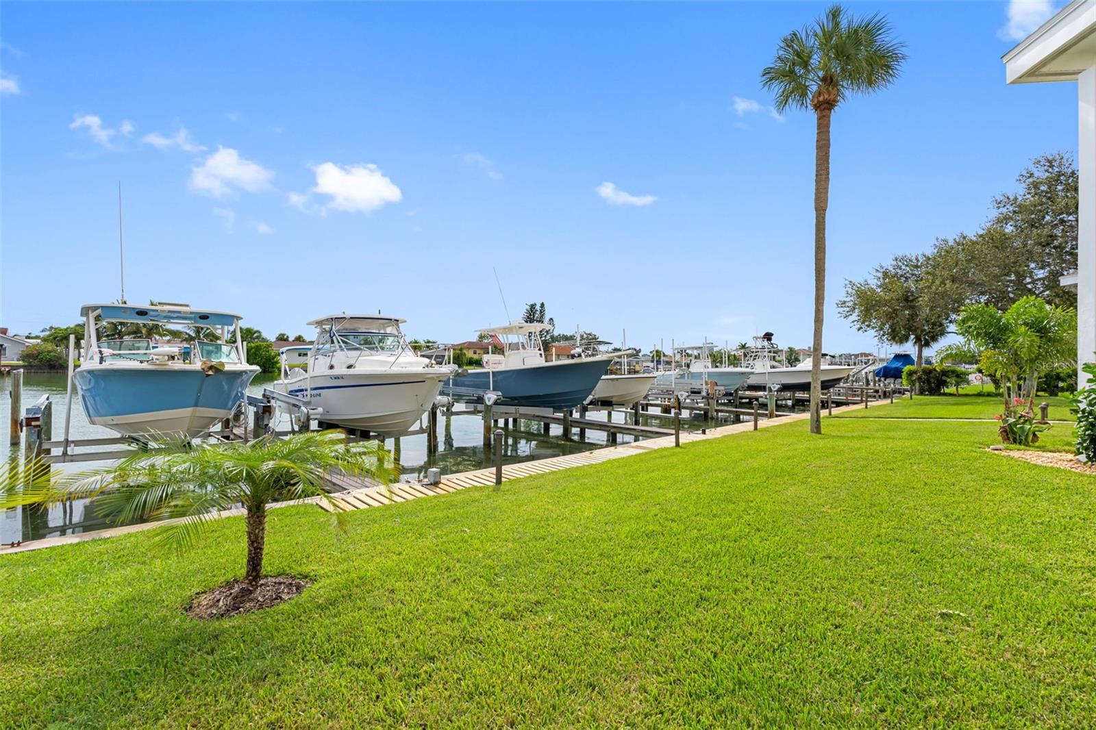 311 ISLAND WAY #104