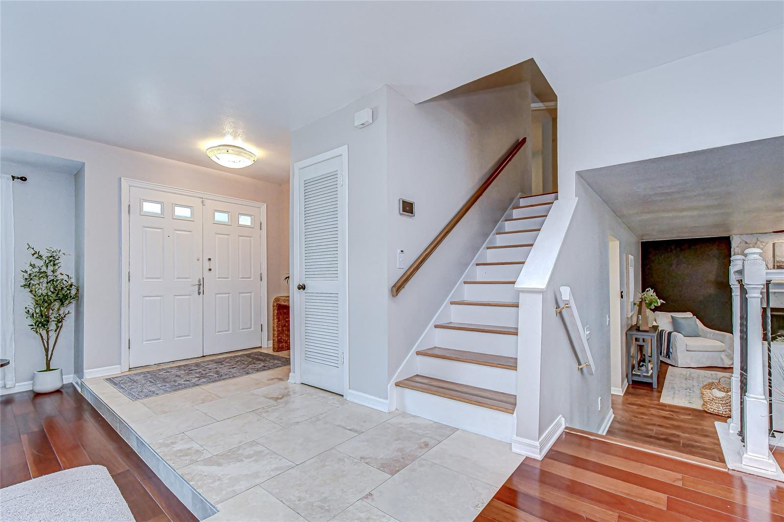 309 BLOOMINGFIELD DR