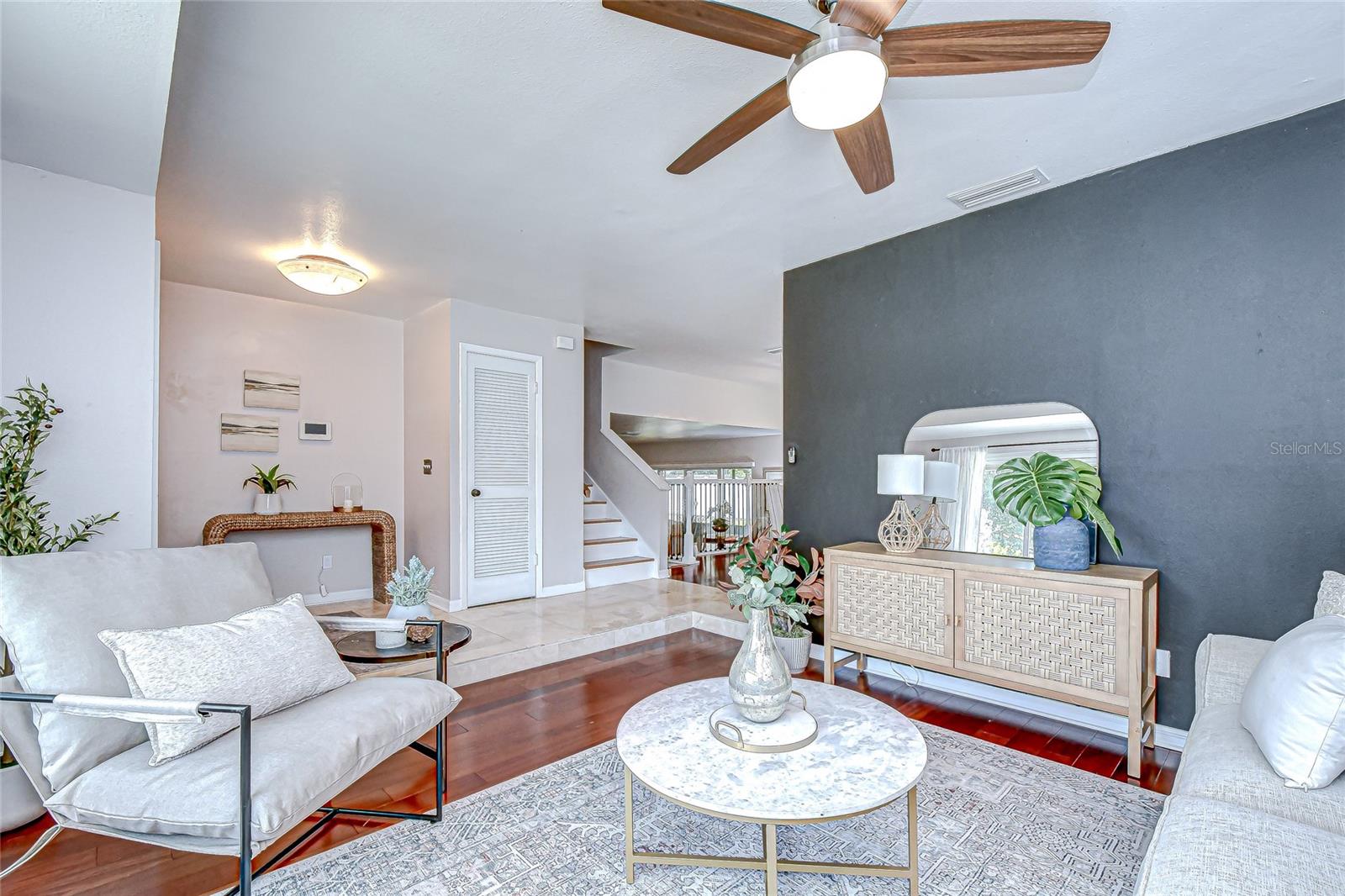 309 BLOOMINGFIELD DR