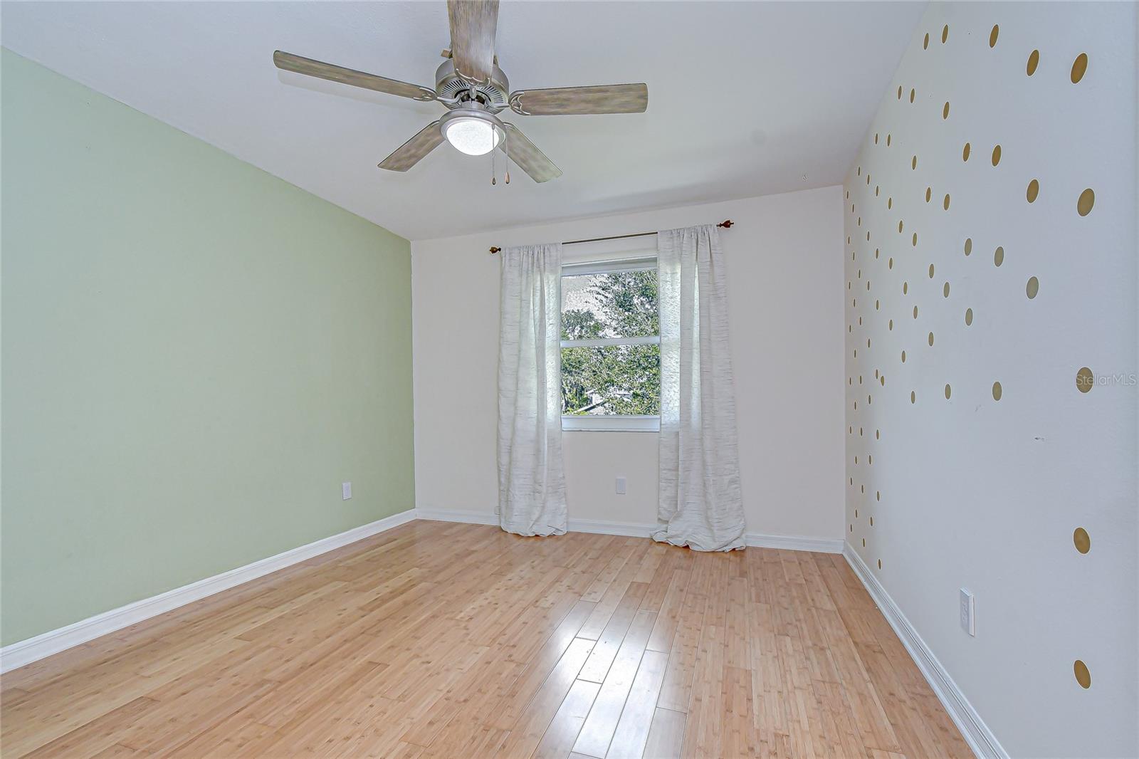 309 BLOOMINGFIELD DR