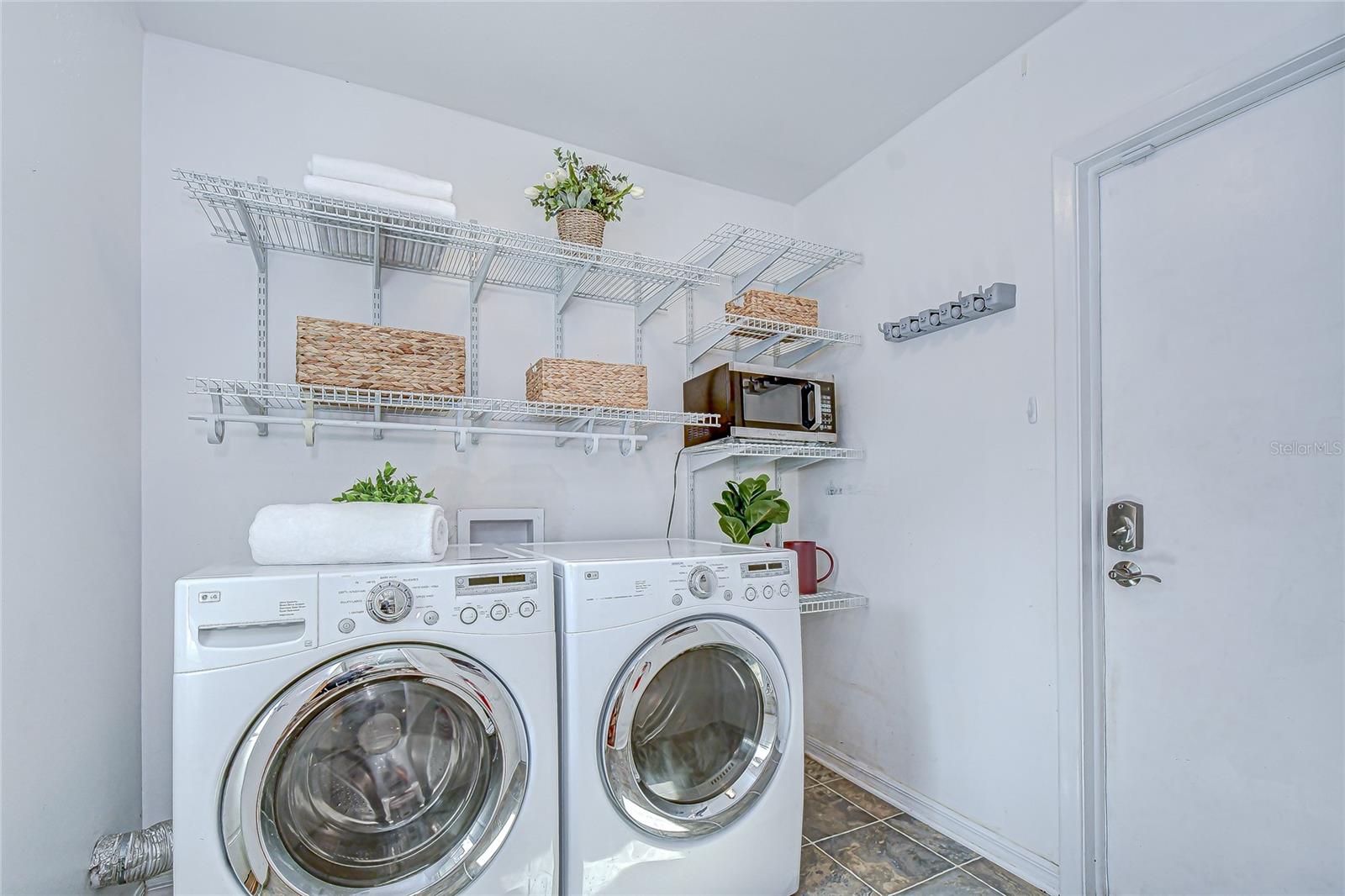 309 BLOOMINGFIELD DR