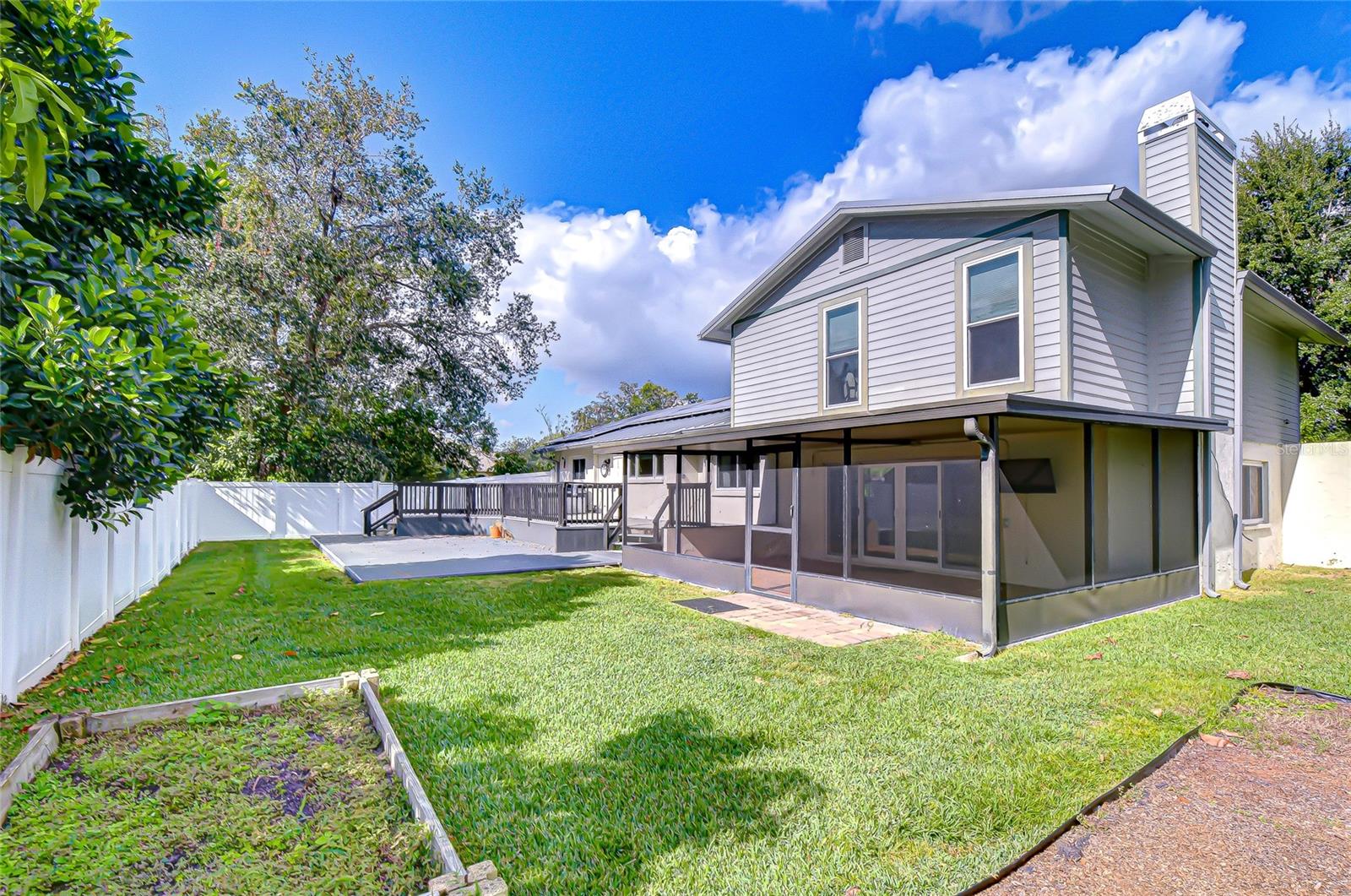 309 BLOOMINGFIELD DR