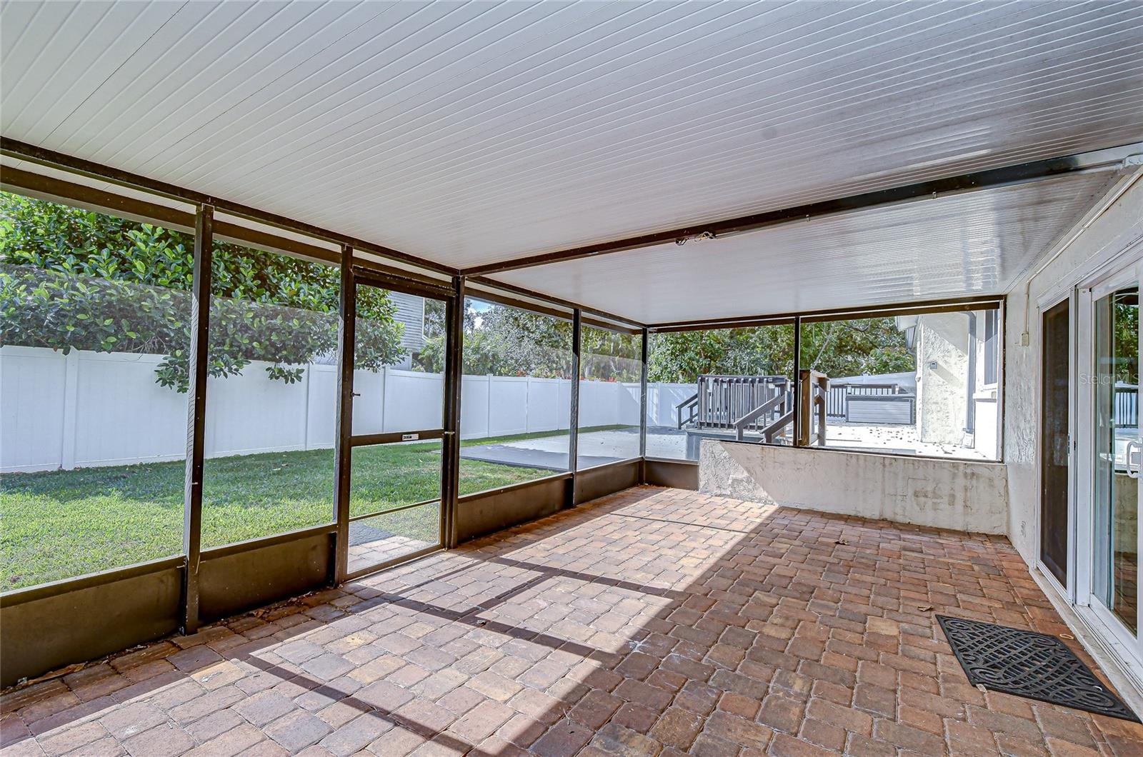 309 BLOOMINGFIELD DR