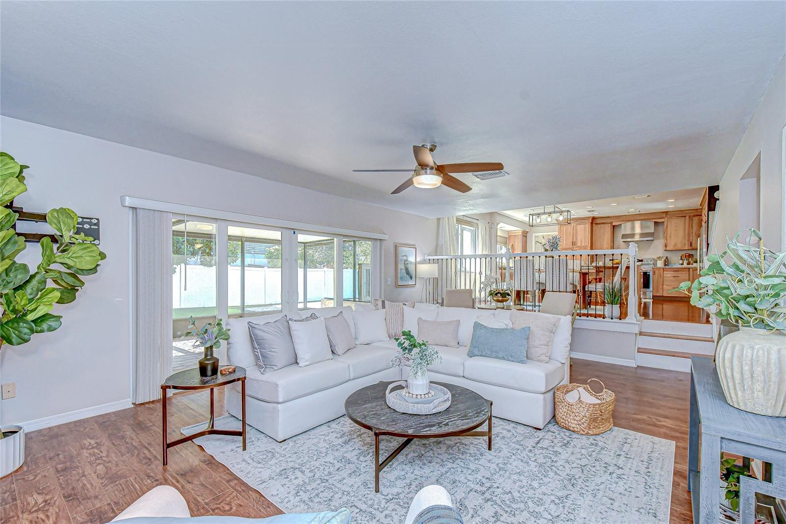 309 BLOOMINGFIELD DR