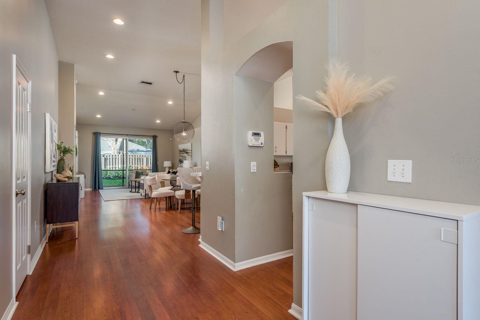 11811 EASTHAMPTON DR
