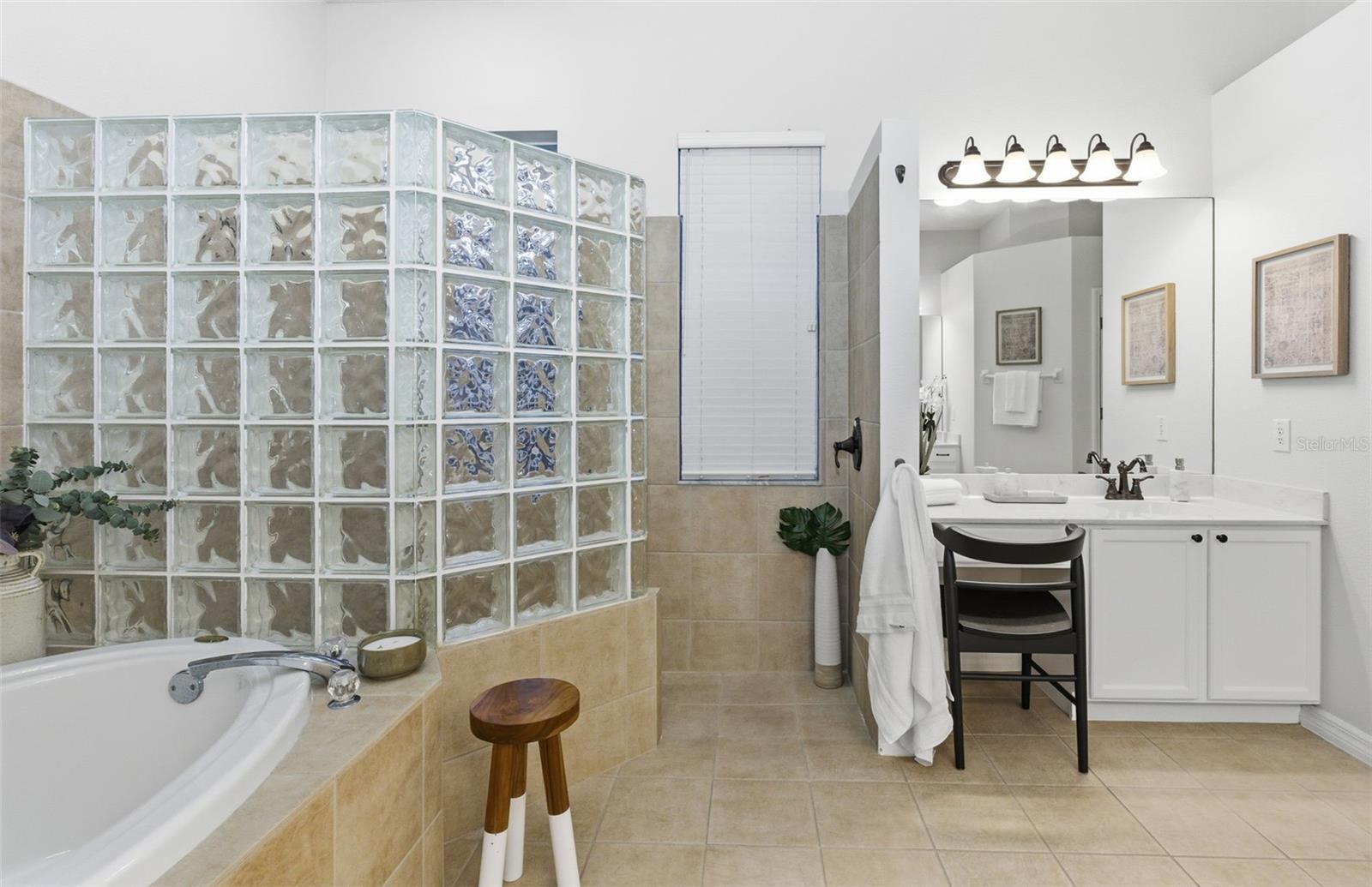 19321 WIND DANCER ST