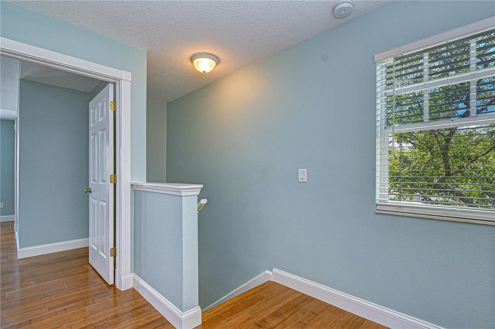 12473 COUNTRY WHITE CIR