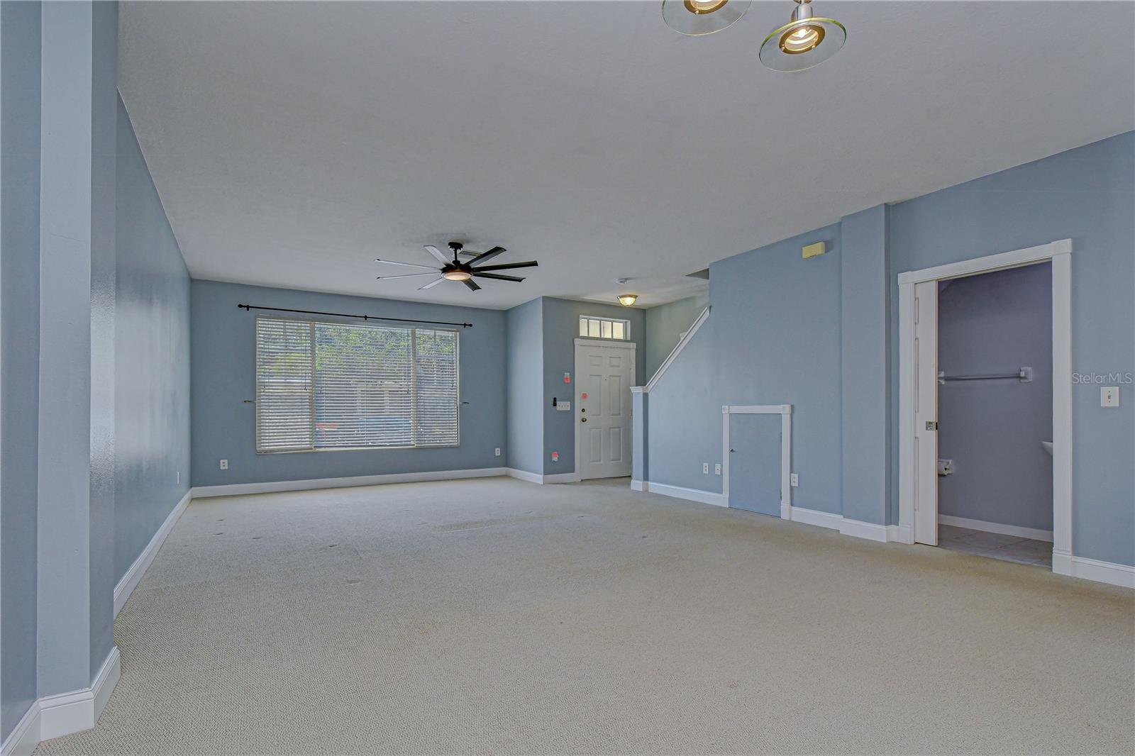 12473 COUNTRY WHITE CIR
