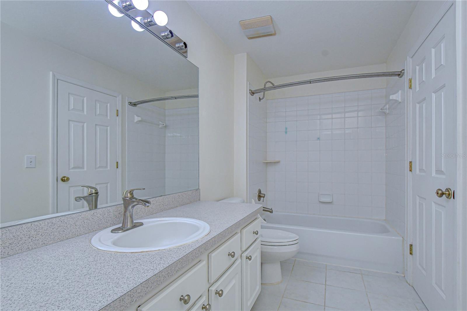 12473 COUNTRY WHITE CIR