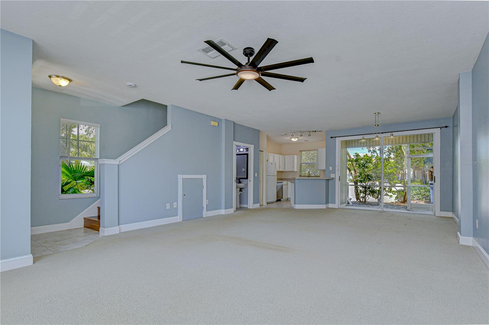 12473 COUNTRY WHITE CIR