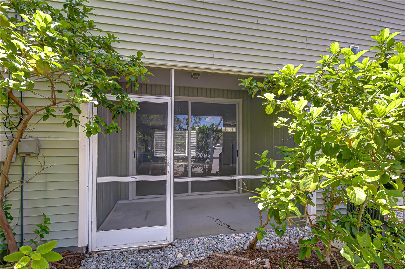12473 COUNTRY WHITE CIR