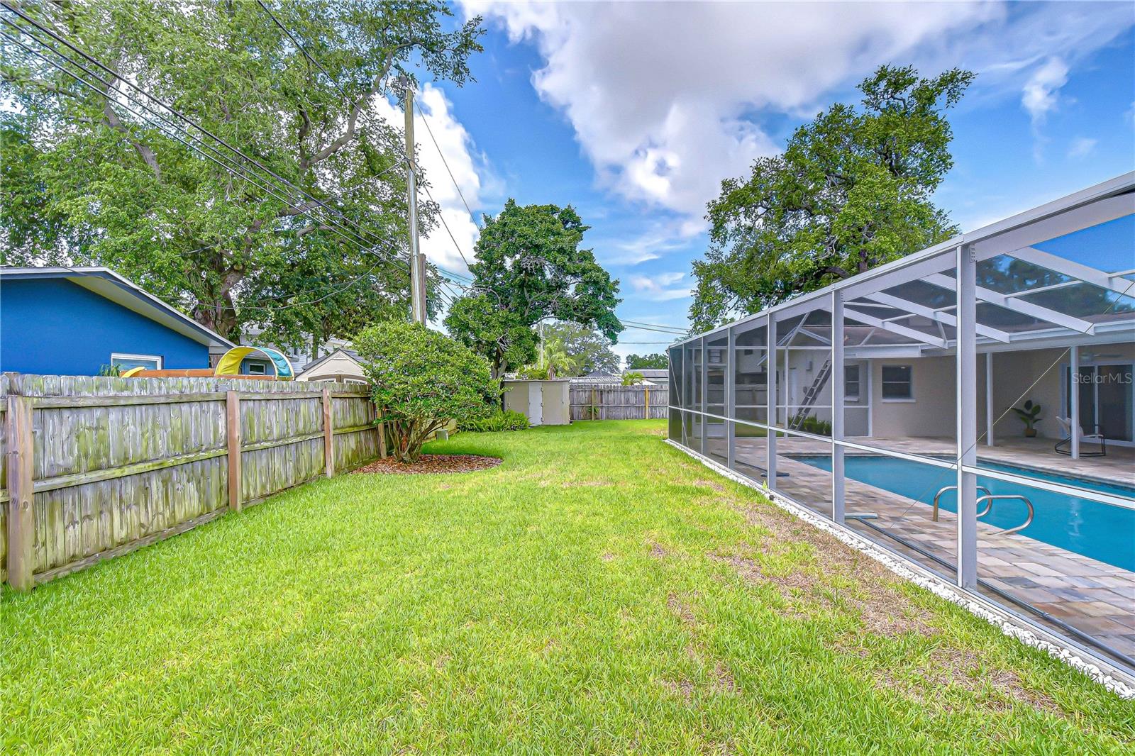2167 LAKEVIEW RD