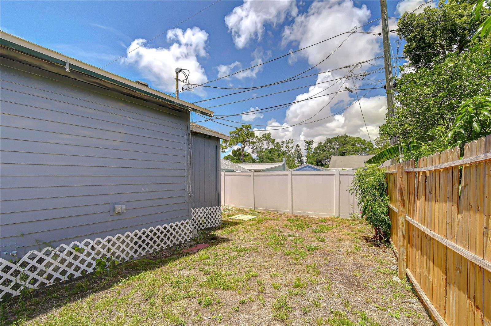2933 56TH AVE N