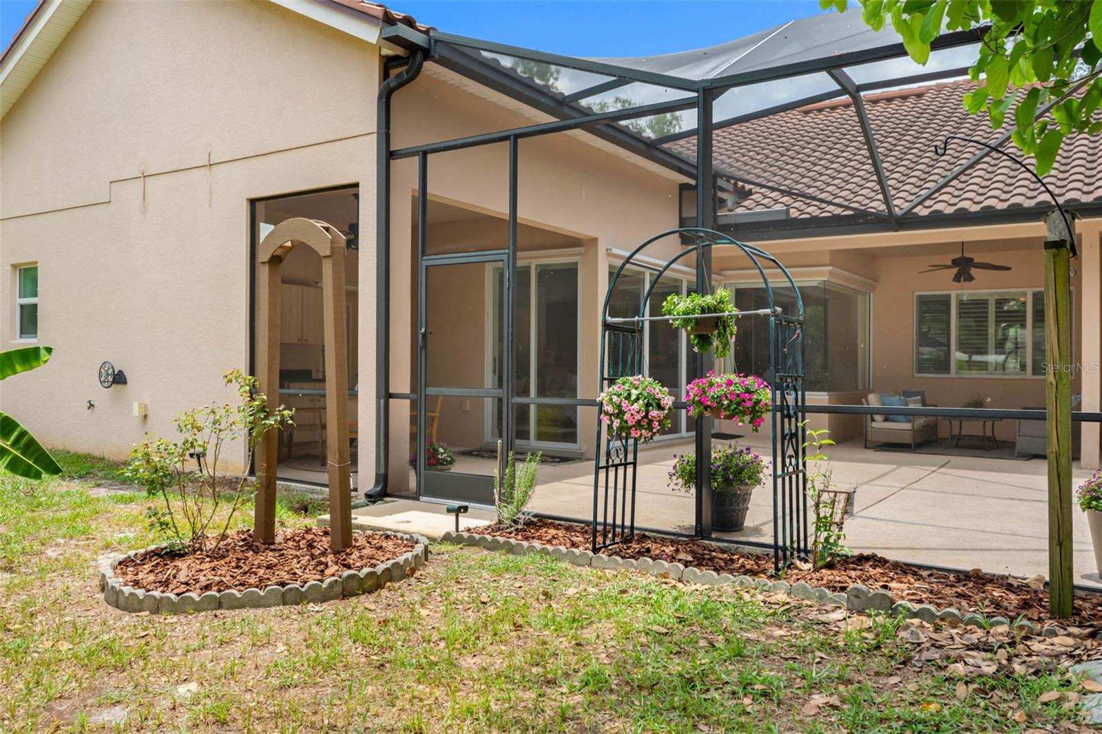 2103 CARROLL LANDING DR
