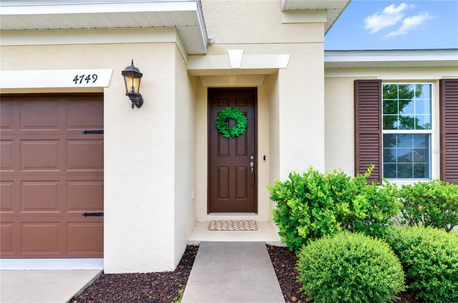 4749 ROLLING GREEN DR