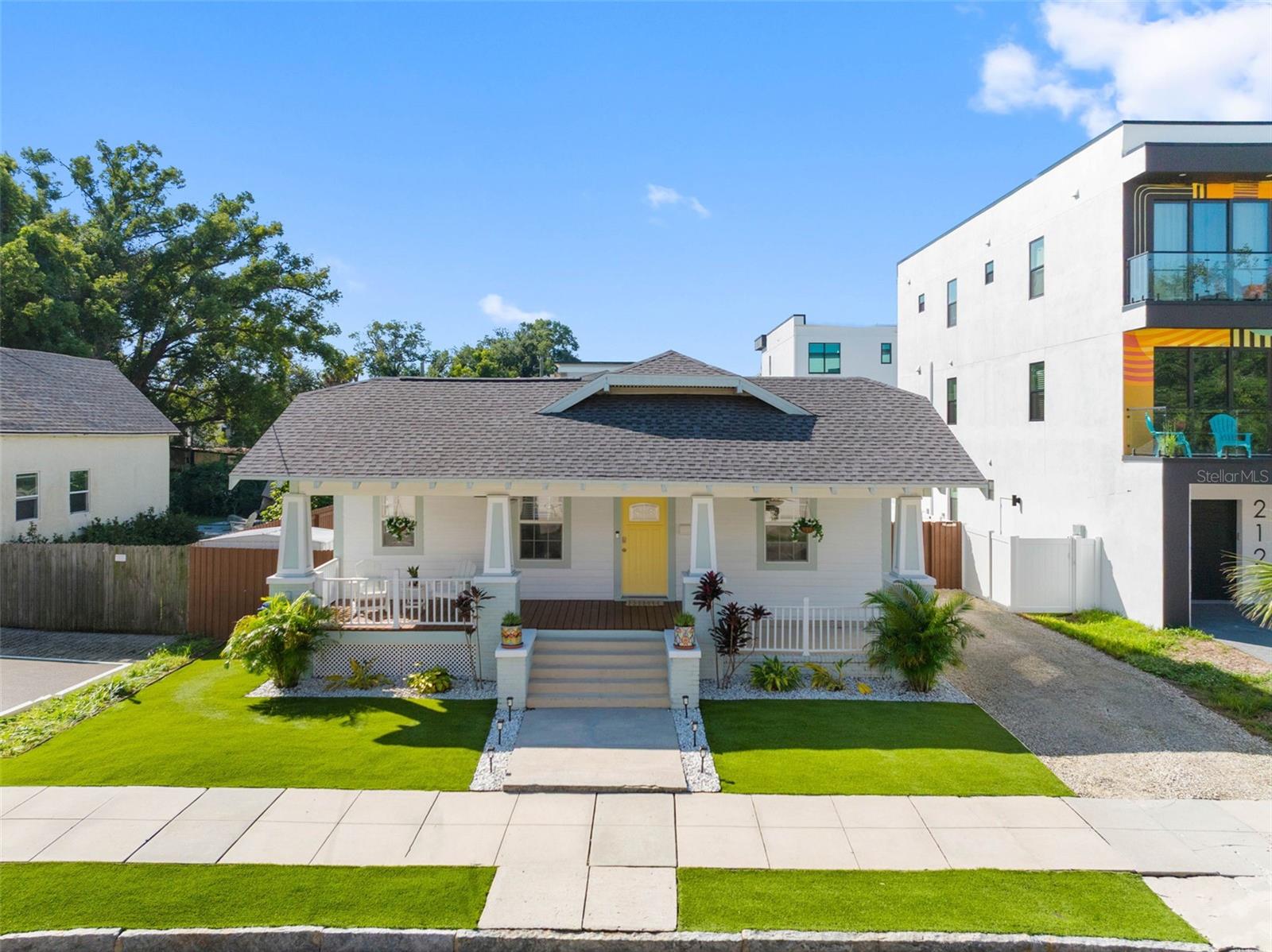 210 W EUCLID AVE