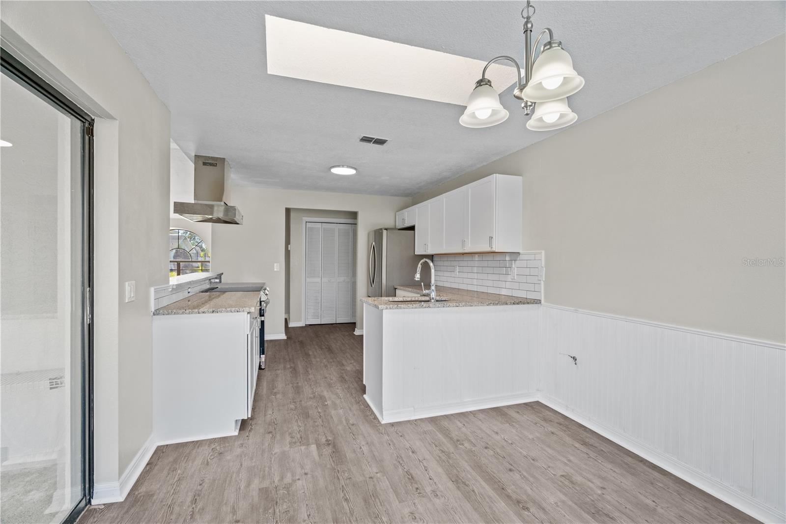 8121 DAMARA DR
